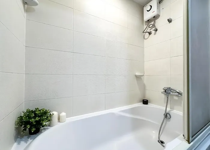 Apartment Upscale Expansive 2br - Ultra Fast Wifi - Phrom Phong Bangkok