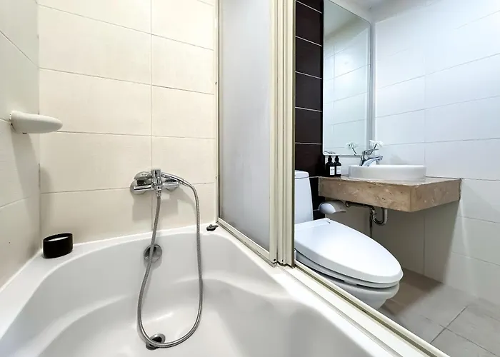 Upscale Expansive 2br - Ultra Fast Wifi - Phrom Phong * Bangkok