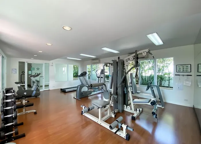 Upscale Expansive 2br - Ultra Fast Wifi - Phrom Phong Bangkok