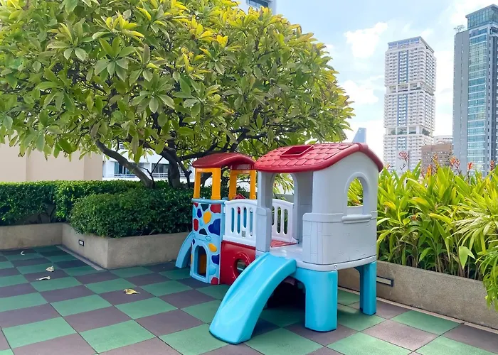 Upscale Expansive 2br - Ultra Fast Wifi - Phrom Phong Bangkok