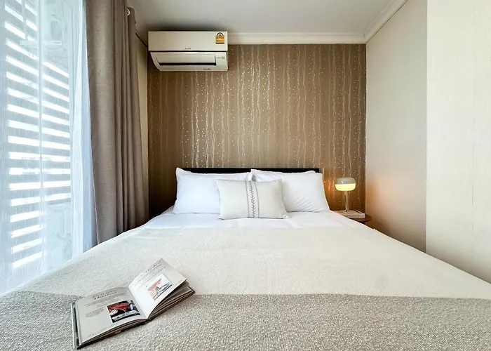 Upscale Expansive 2br - Ultra Fast Wifi - Phrom Phong *