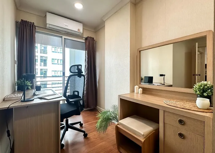 Apartment Upscale Expansive 2br - Ultra Fast Wifi - Phrom Phong *