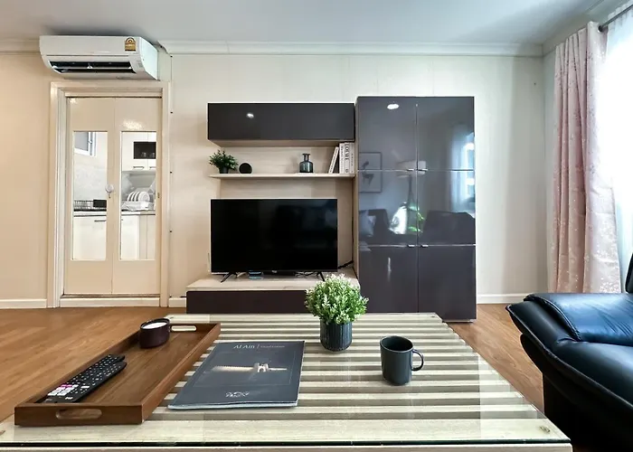 Upscale Expansive 2br - Ultra Fast Wifi - Phrom Phong Apartment Bangkok
