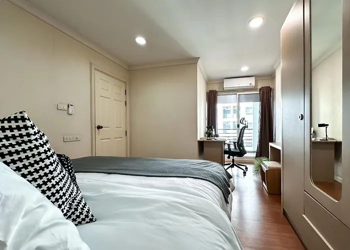 Upscale Expansive 2br - Ultra Fast Wifi - Phrom Phong * Bangkok