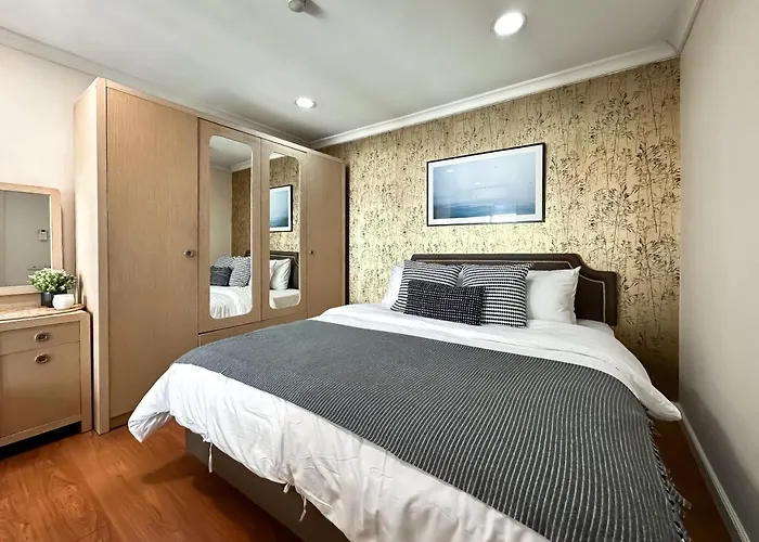 Apartment Upscale Expansive 2br - Ultra Fast Wifi - Phrom Phong